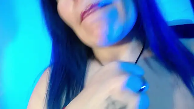 alicia moom online show from 11-26-25, 07:25