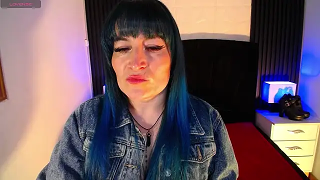 alicia moom online show from 04-10-26, 07:21