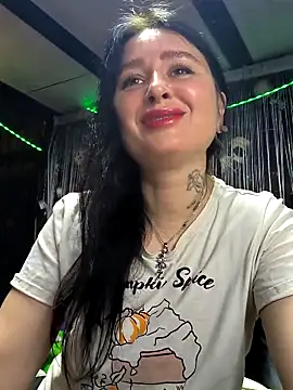 KikiXRed online show from 04-12-26, 04:05