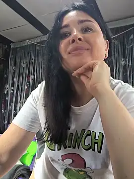 KikiXRed online show from 06-04-26, 01:05