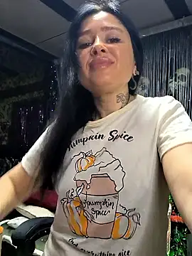 KikiXRed online show from 01-14-26, 05:22