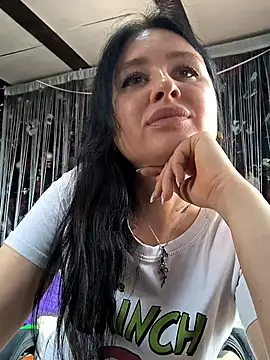 KikiXRed online show from 03-31-26, 09:22