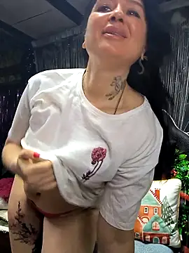 KikiXRed online show from 01-15-26, 05:33