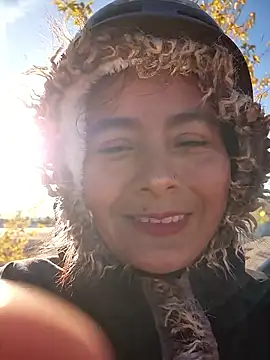 bellapaty online show from 10-15-25, 07:38