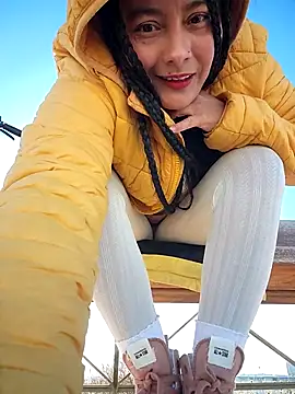 bellapaty online show from 11-27-25, 11:10