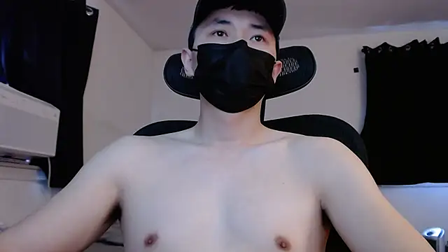 Snapshot of twbobo00715 chatting on 02-24-25, 04:58 twbobo00715 online show from 02-24-25, 04:58