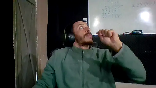 MachoScorpionCaralho online show from 04-24-26, 08:00