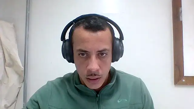 Snapshot of MachoScorpionCaralho chatting on 06-03-26, 01:45 MachoScorpionCaralho online show from 06-03-26, 01:45