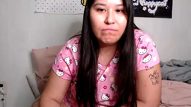 Snapshot of Cupcakecutie449 chatting on 03-16-25, 08:43 Cupcakecutie449 online show from 03-16-25, 08:43