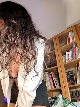 Snapshot of Naughty-Jessie chatting on 02-15-25, 01:21 Naughty-Jessie online show from 02-15-25, 01:21