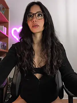 Snapshot of Naughty-Jessie chatting on 02-10-26, 10:58 Naughty-Jessie online show from 02-10-26, 10:58