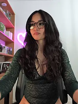 Snapshot of Naughty-Jessie chatting on 02-07-26, 09:01 Naughty-Jessie online show from 02-07-26, 09:01