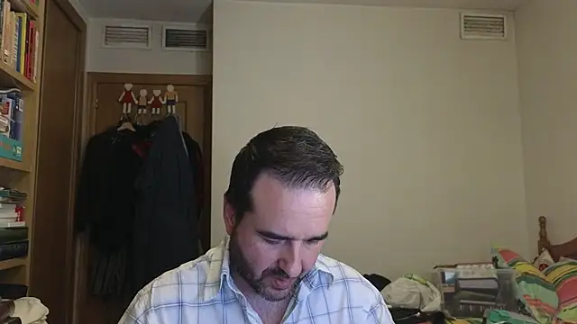 curiosillo83 online show from 05-29-26, 03:07