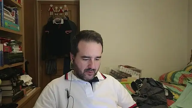 curiosillo83 online show from 05-30-26, 04:52