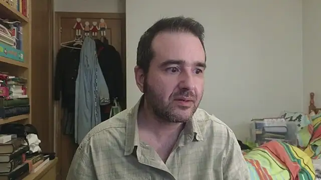 curiosillo83 online show from 05-19-26, 02:35