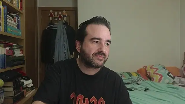 Snapshot of curiosillo83 chatting on 06-30-26, 07:58 curiosillo83 online show from 06-30-26, 07:58