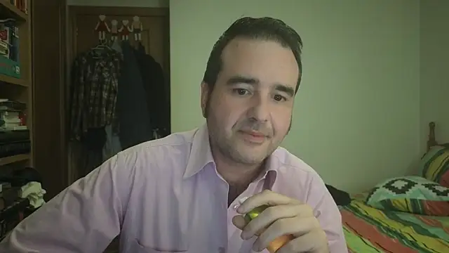 curiosillo83 online show from 05-13-26, 07:10