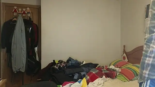 curiosillo83 online show from 03-24-26, 03:01