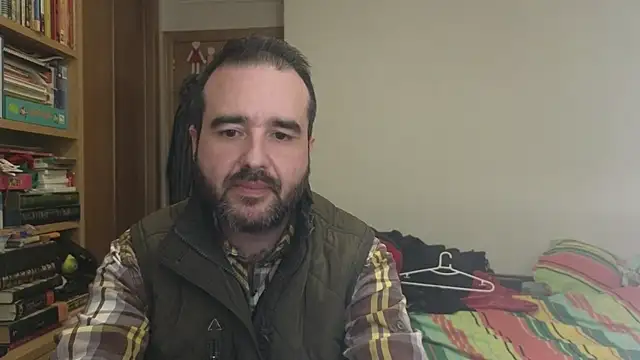 Snapshot of curiosillo83 chatting on 01-08-26, 03:40 curiosillo83 online show from 01-08-26, 03:40