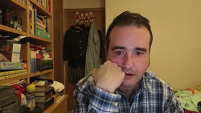 curiosillo83 online show from 04-28-26, 02:10