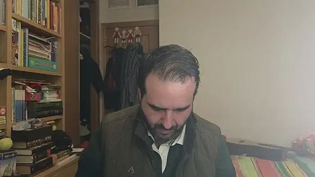 Snapshot of curiosillo83 chatting on 12-19-25, 06:54 curiosillo83 online show from 12-19-25, 06:54