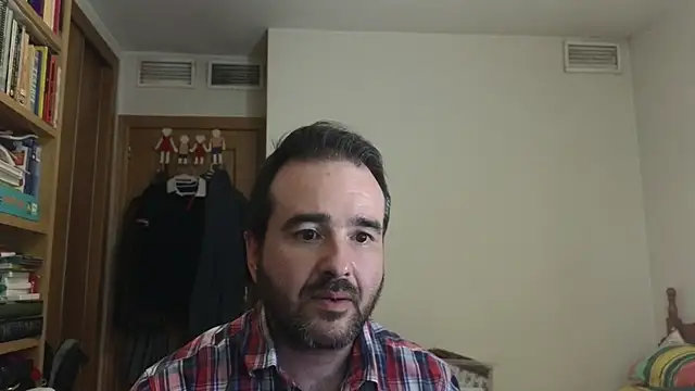 curiosillo83 online show from 06-01-26, 02:39