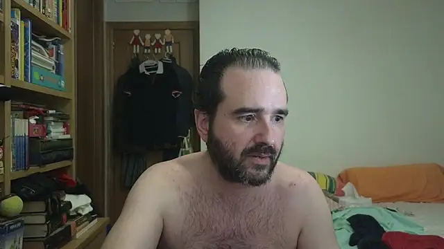 Snapshot of curiosillo83 chatting on 06-15-26, 01:39 curiosillo83 online show from 06-15-26, 01:39