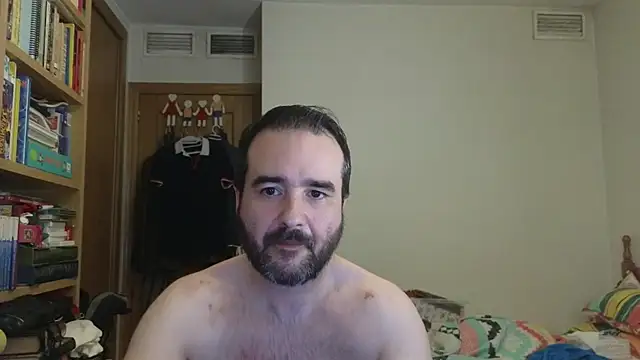 Snapshot of curiosillo83 chatting on 06-08-26, 02:17 curiosillo83 online show from 06-08-26, 02:17