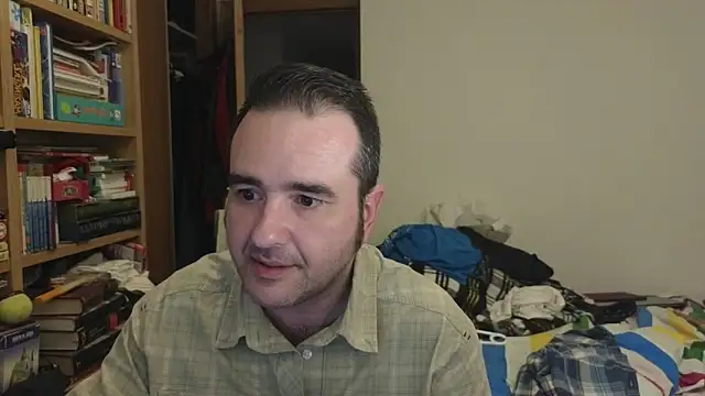 curiosillo83 online show from 04-21-26, 02:56