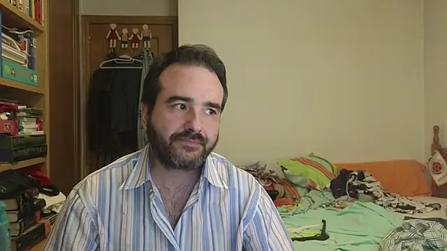 Snapshot of curiosillo83 chatting on 07-08-26, 02:29 curiosillo83 online show from 07-08-26, 02:29