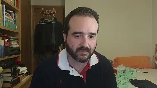 Snapshot of curiosillo83 chatting on 06-17-26, 11:20 curiosillo83 online show from 06-17-26, 11:20