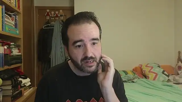 Snapshot of curiosillo83 chatting on 06-30-26, 07:52 curiosillo83 online show from 06-30-26, 07:52