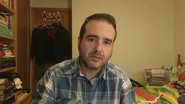 curiosillo83 online show from 05-18-26, 02:11