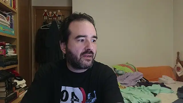 Snapshot of curiosillo83 chatting on 07-04-26, 06:56 curiosillo83 online show from 07-04-26, 06:56
