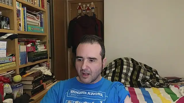 curiosillo83 online show from 04-19-26, 09:54