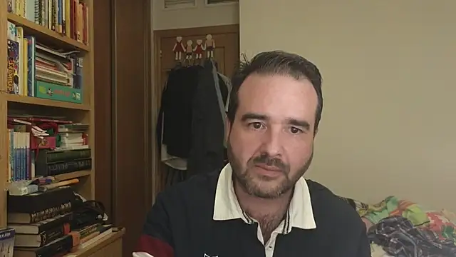 Snapshot of curiosillo83 chatting on 11-16-25, 09:30 curiosillo83 online show from 11-16-25, 09:30