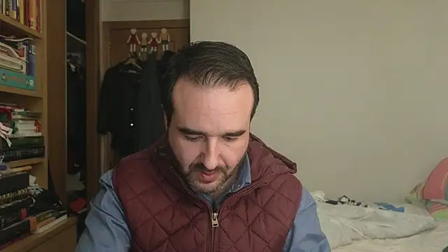 Snapshot of curiosillo83 chatting on 02-26-26, 03:23 curiosillo83 online show from 02-26-26, 03:23