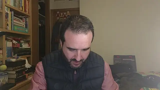 Snapshot of curiosillo83 chatting on 02-20-26, 03:47 curiosillo83 online show from 02-20-26, 03:47