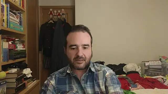 curiosillo83 online show from 05-23-26, 07:24