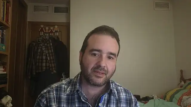 curiosillo83 online show from 05-11-26, 06:27