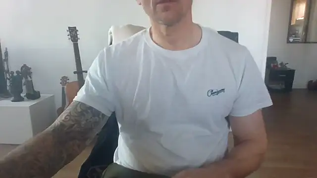 jouet75 online show from 04-23-26, 06:31