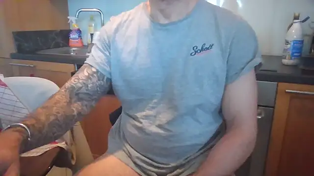 jouet75 online show from 03-24-26, 06:35