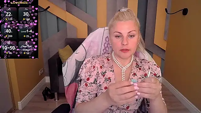 Candy Long online show from 07-16-26, 06:54
