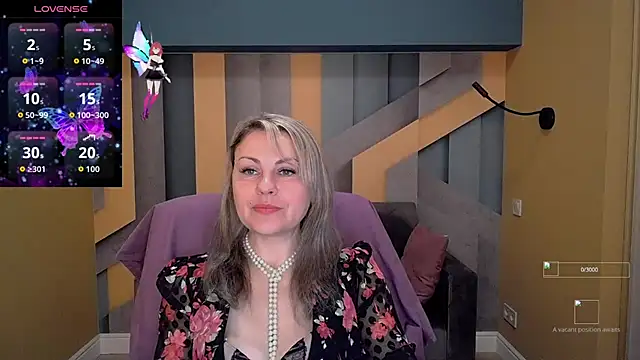 Candy Long online show from 11-18-25, 06:28