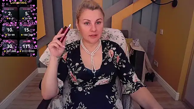 Candy Long online show from 05-30-26, 05:36