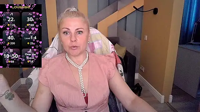 Candy Long online show from 07-15-26, 05:36