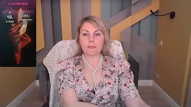 Candy Long online show from 04-21-26, 02:14