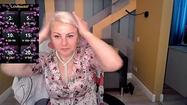 Candy Long online show from 07-14-26, 05:23