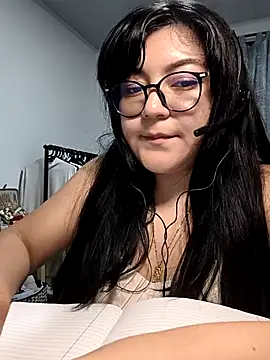 Snapshot of Sakura_0505 chatting on 02-06-26, 11:56 Sakura 0505 online show from 02-06-26, 11:56