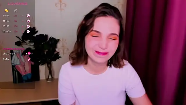 KindHazelHere  online show from 09-15-25, 11:16